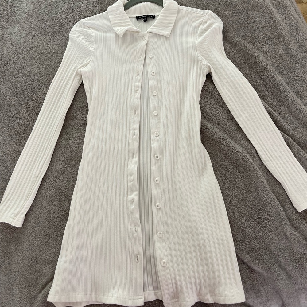 Super cute white dress ❤️